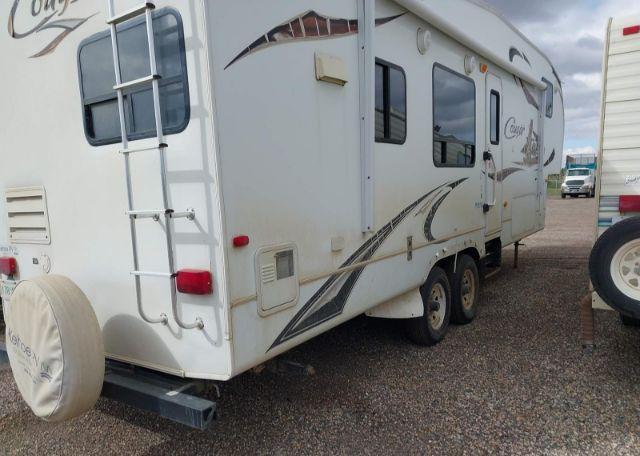 2010 KEYSTONE 5th wheel cougar