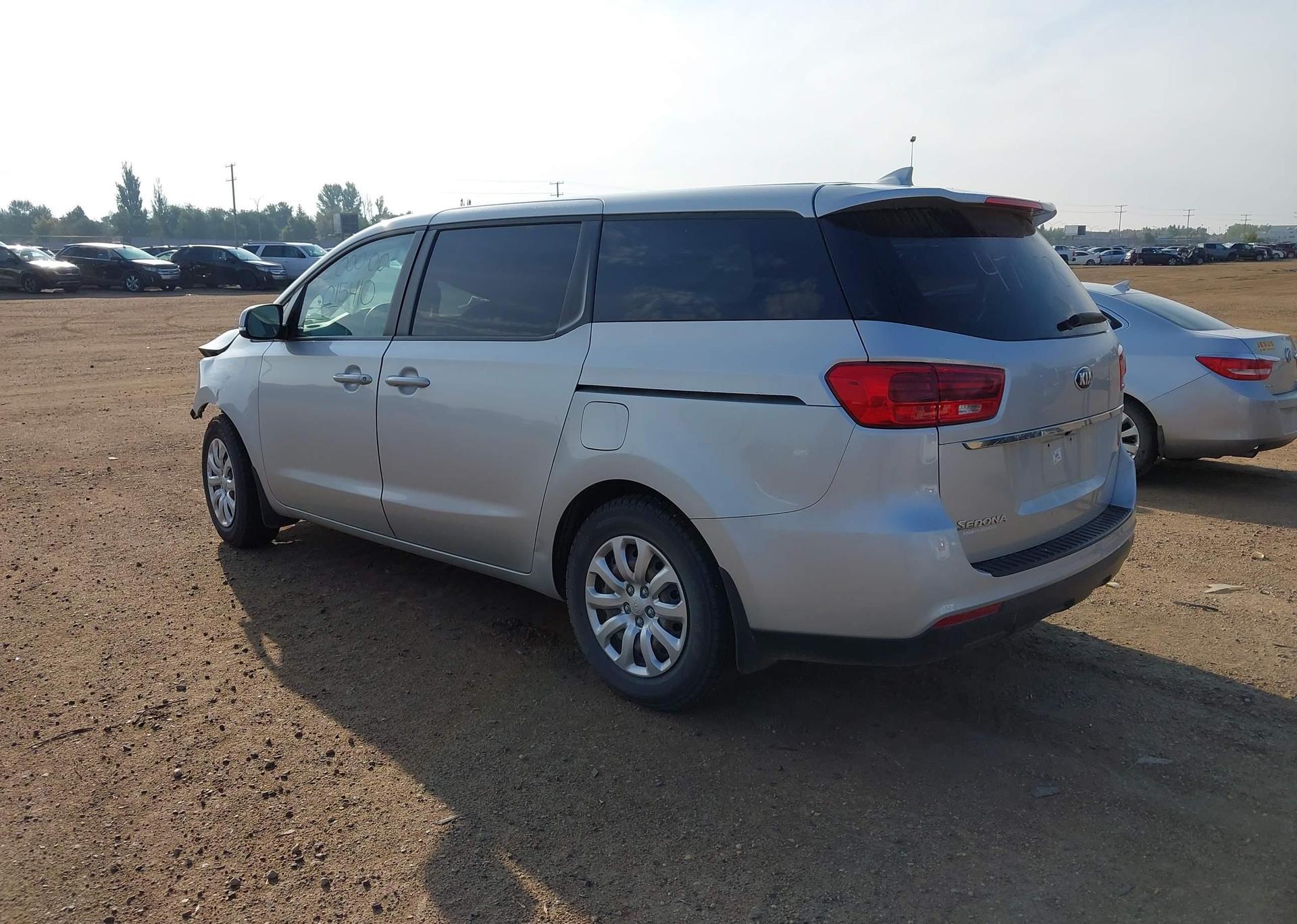 2019 KIA SEDONA L