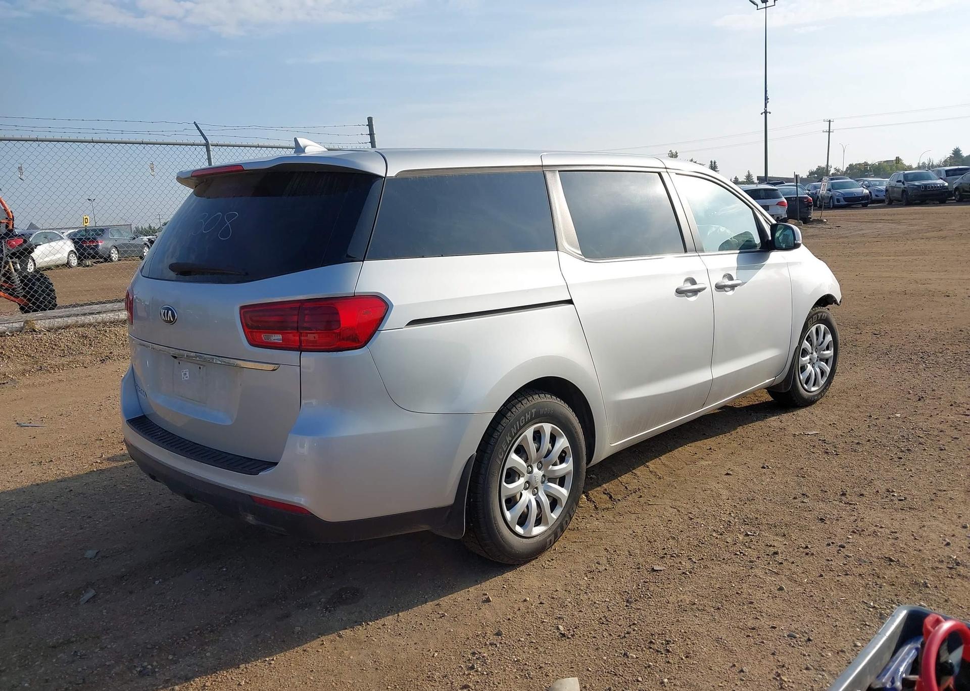 2019 KIA SEDONA L