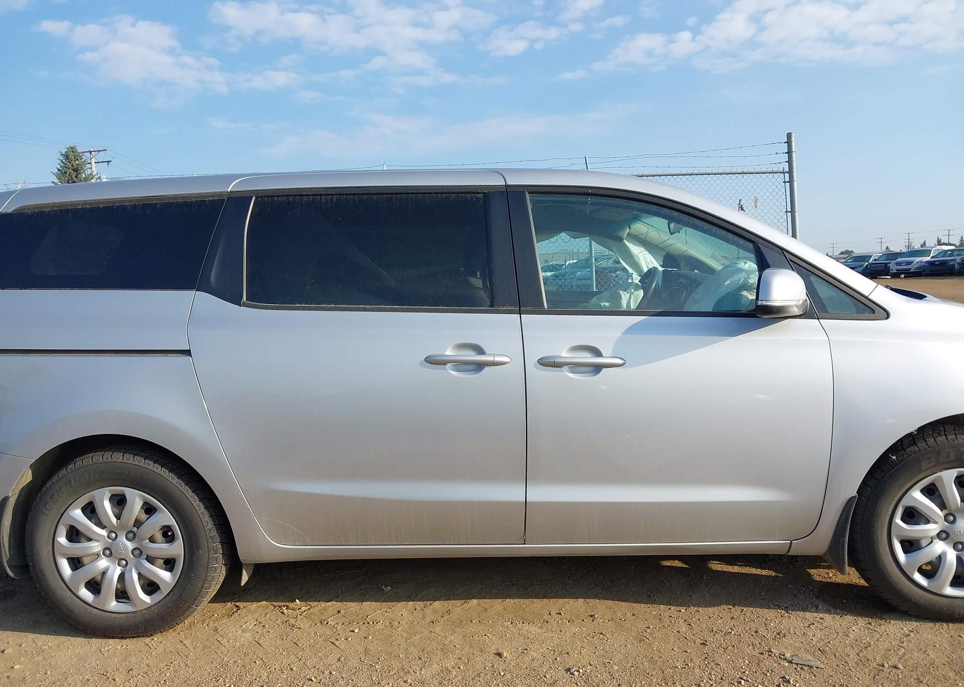 2019 KIA SEDONA L