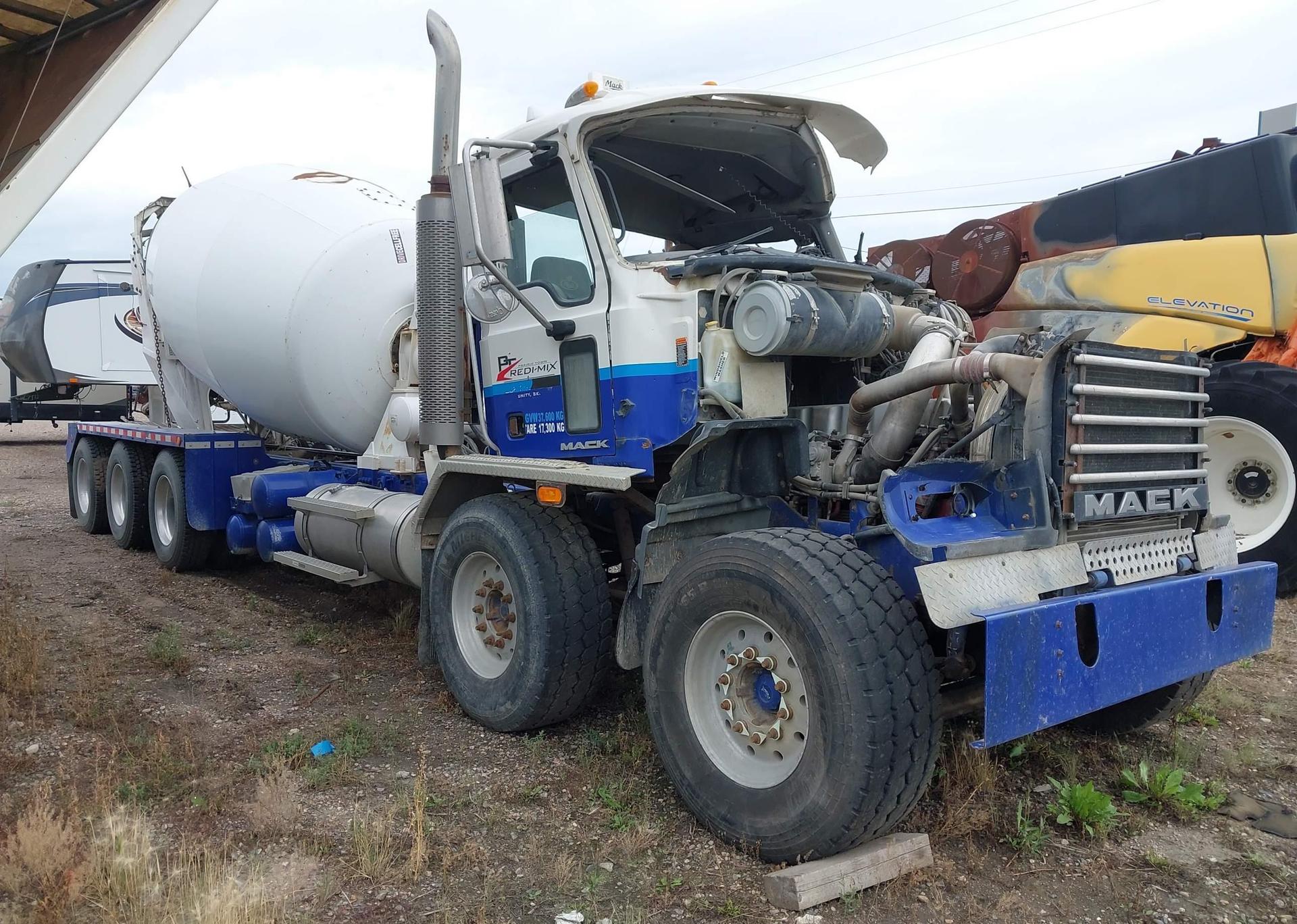 2007 MACK 700 CTP700