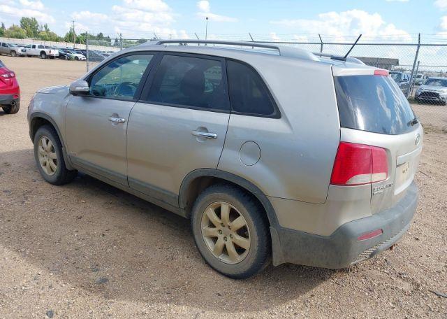 2013 KIA SORENTO LX