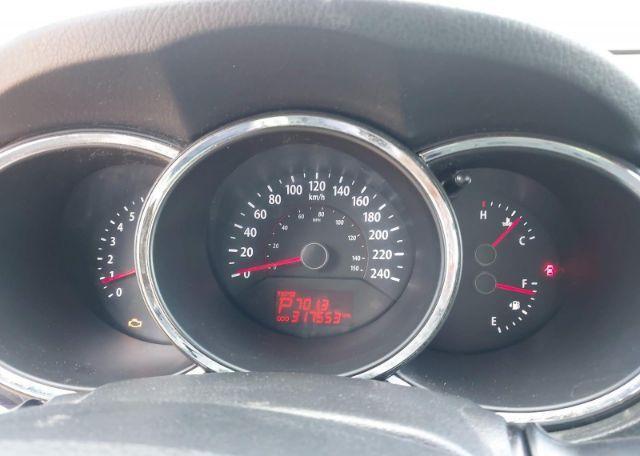 2013 KIA SORENTO LX