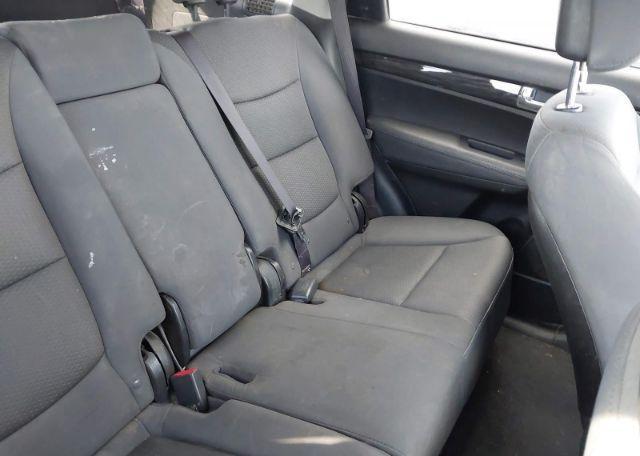 2013 KIA SORENTO LX