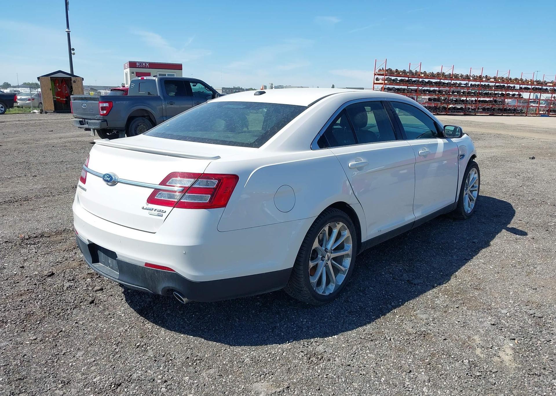 2016 FORD TAURUS LIMITED