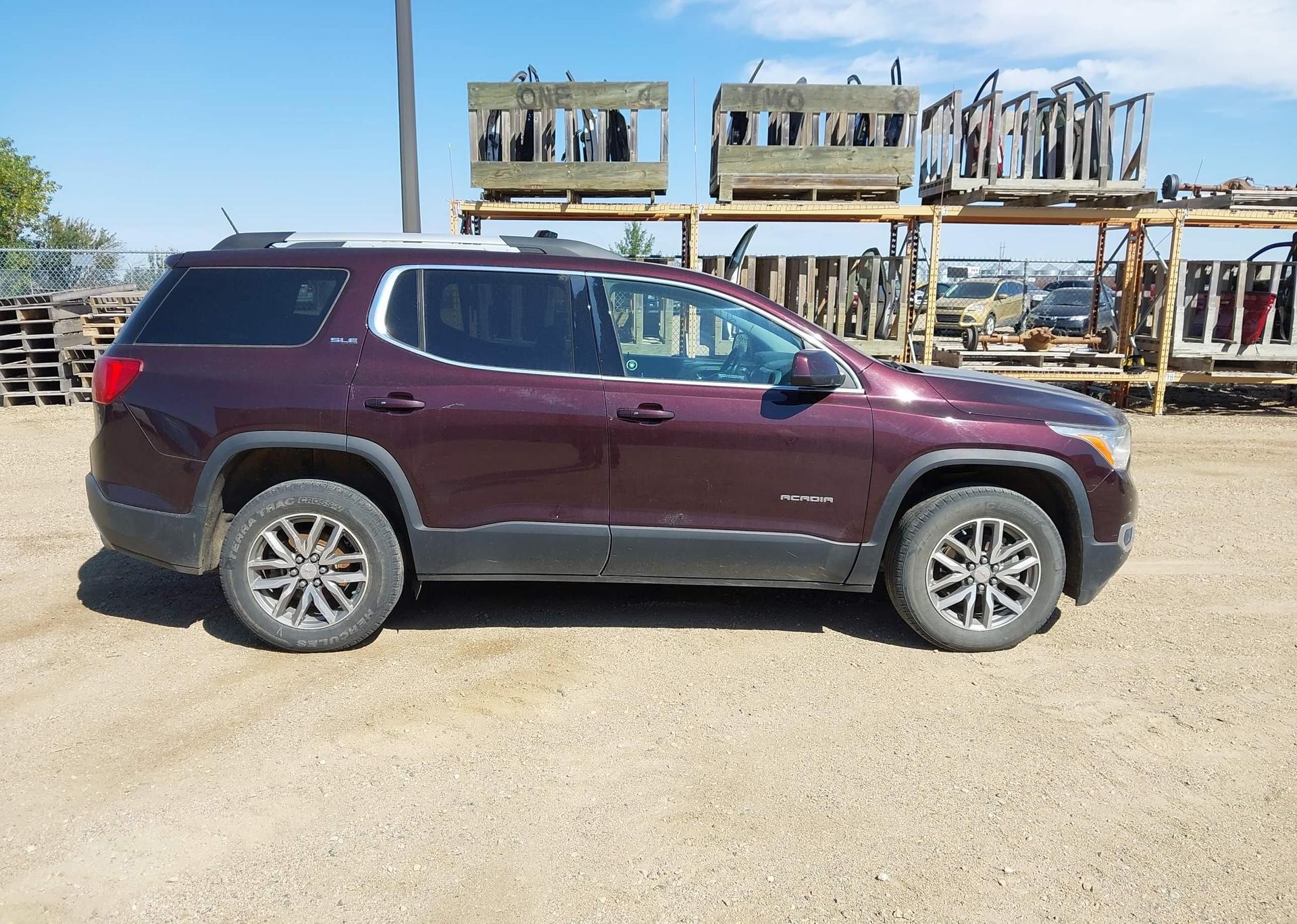 2017 GMC ACADIA SLE