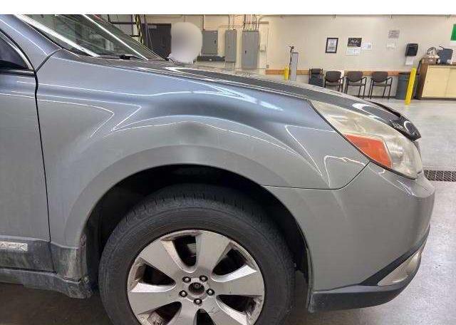 2010 SUBARU OUTBACK 2.5I PREMIUM