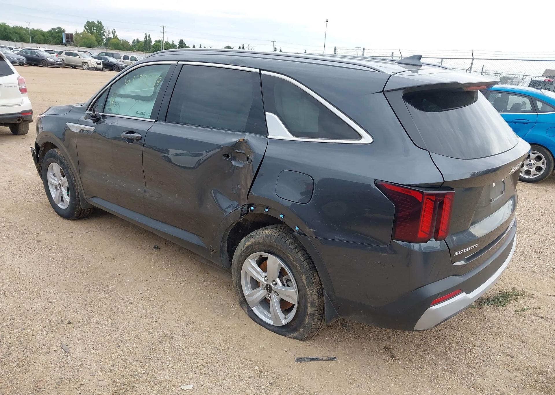 2024 KIA SORENTO LX