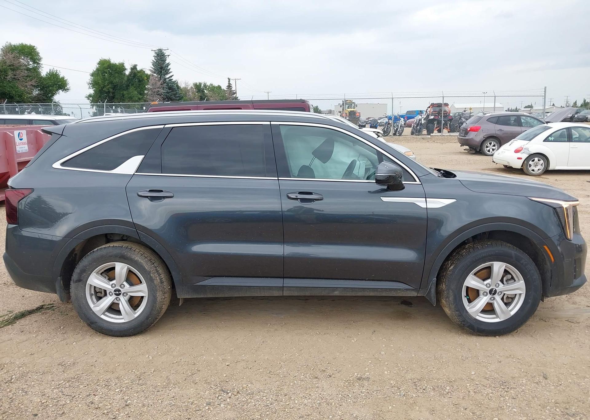 2024 KIA SORENTO LX