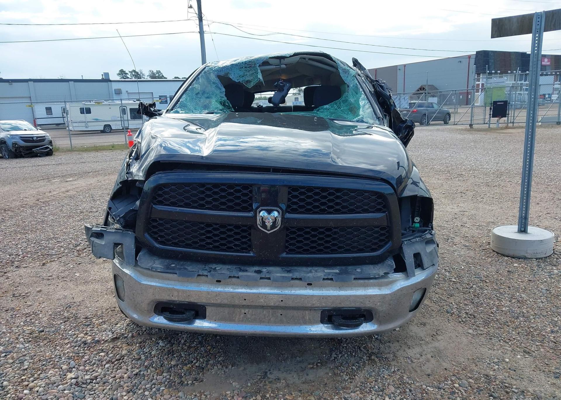 2013 RAM 1500 SLT