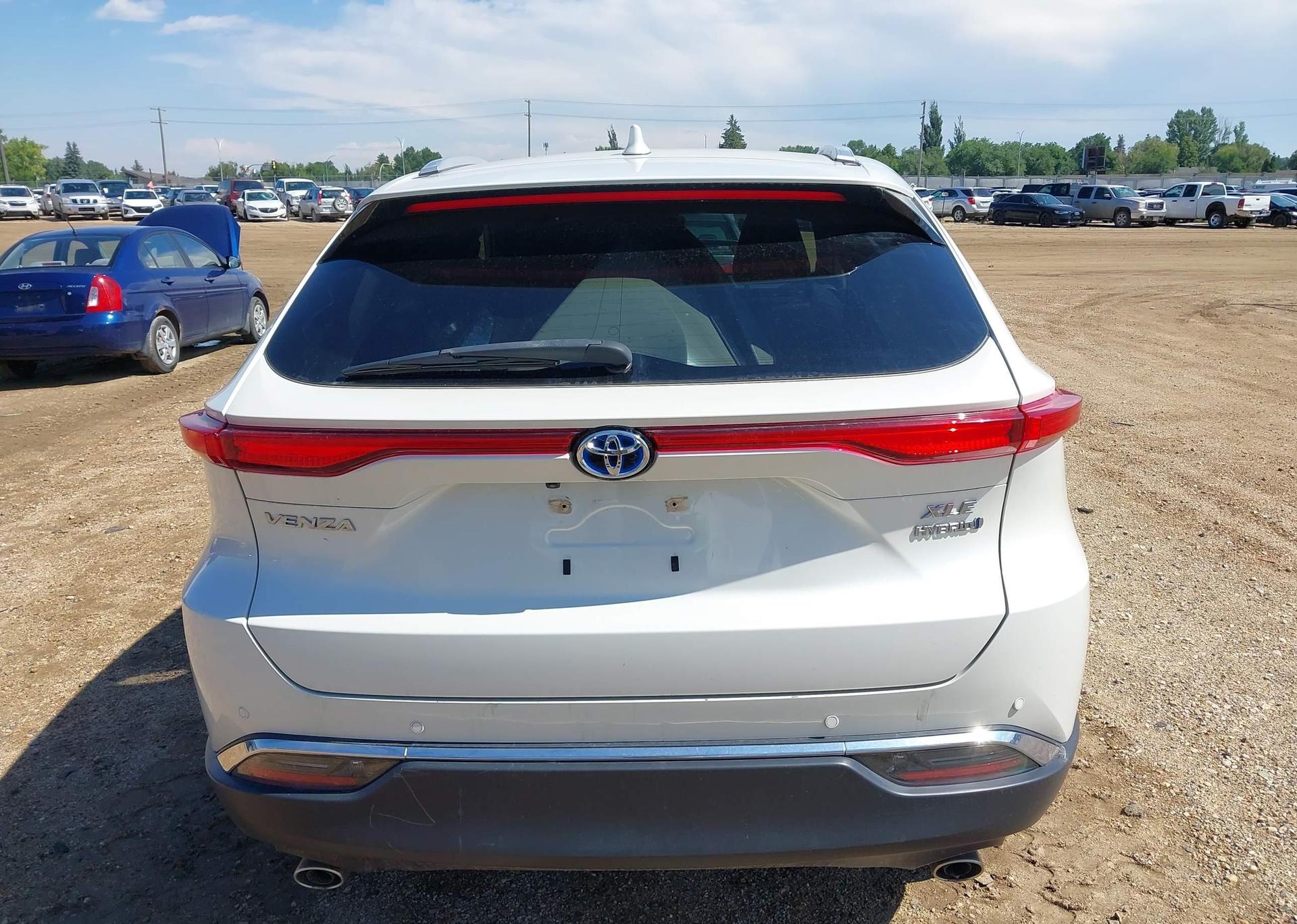 2021 TOYOTA VENZA LE