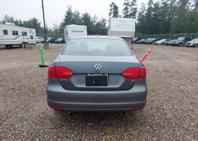 2011 VOLKSWAGEN JETTA SE