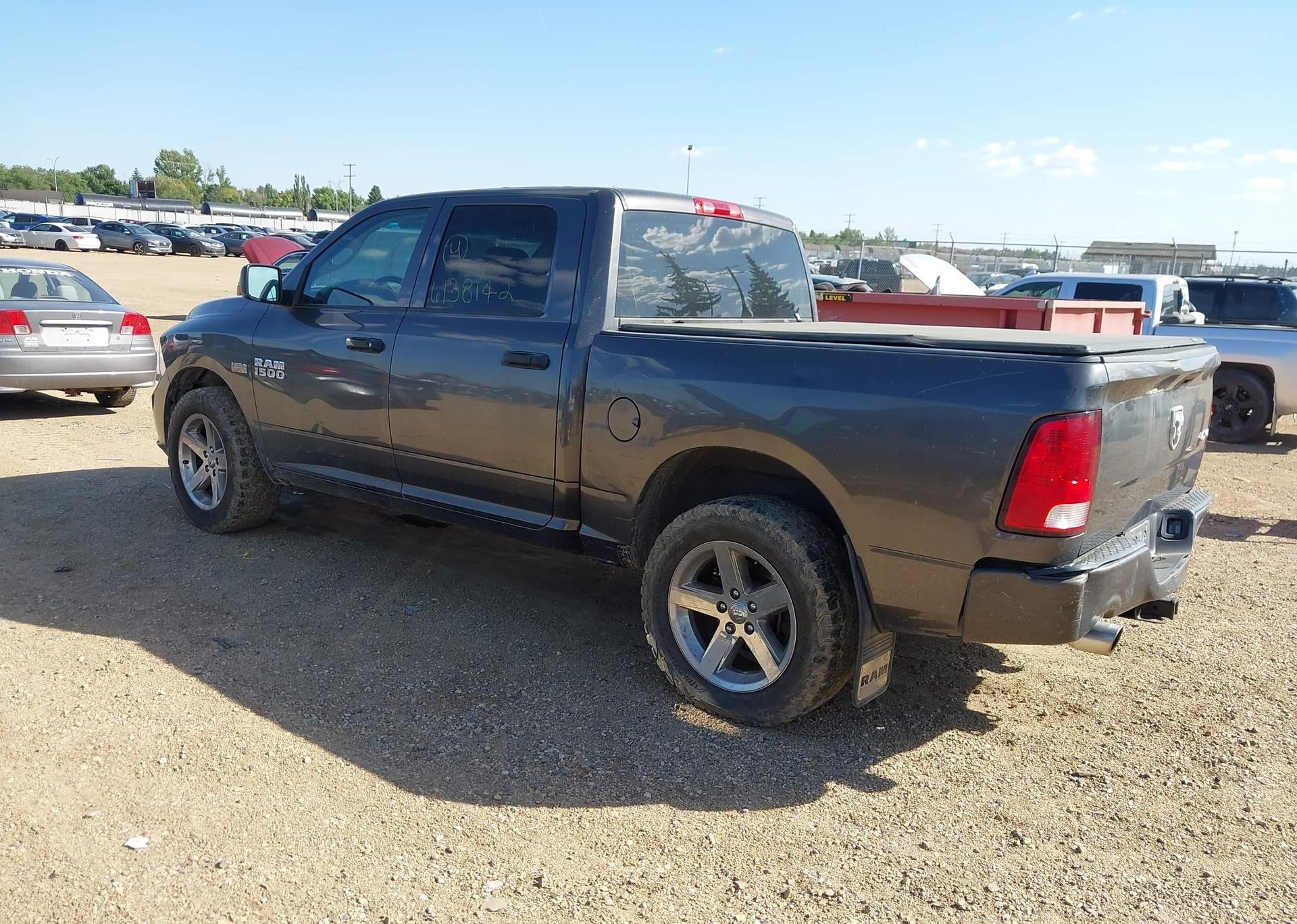 2017 RAM 1500 ST