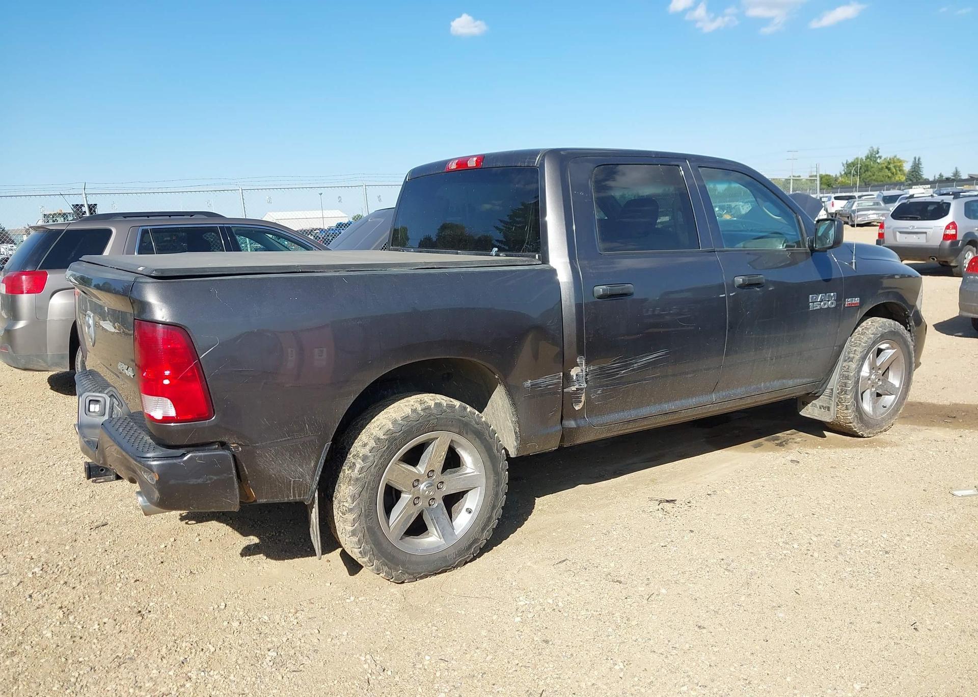 2017 RAM 1500 ST
