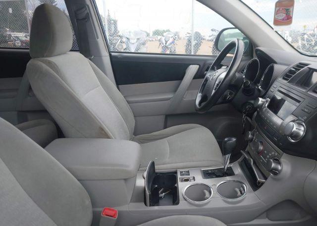 2013 TOYOTA HIGHLANDER PLUS
