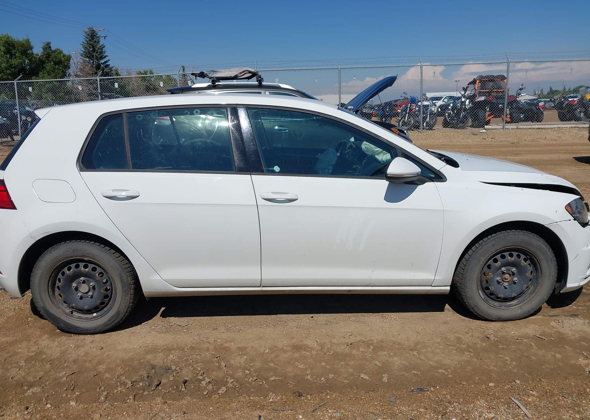 2019 VOLKSWAGEN GOLF S