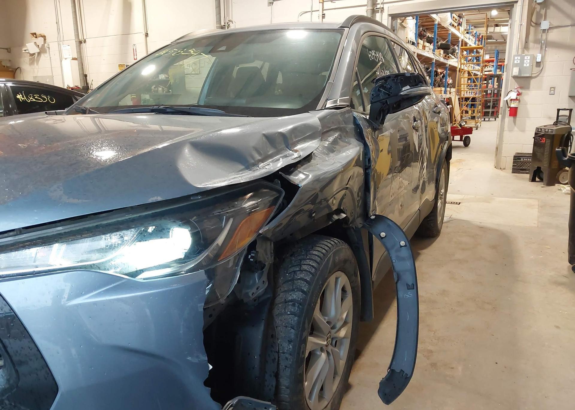 2022 TOYOTA COROLLA CROSS LE