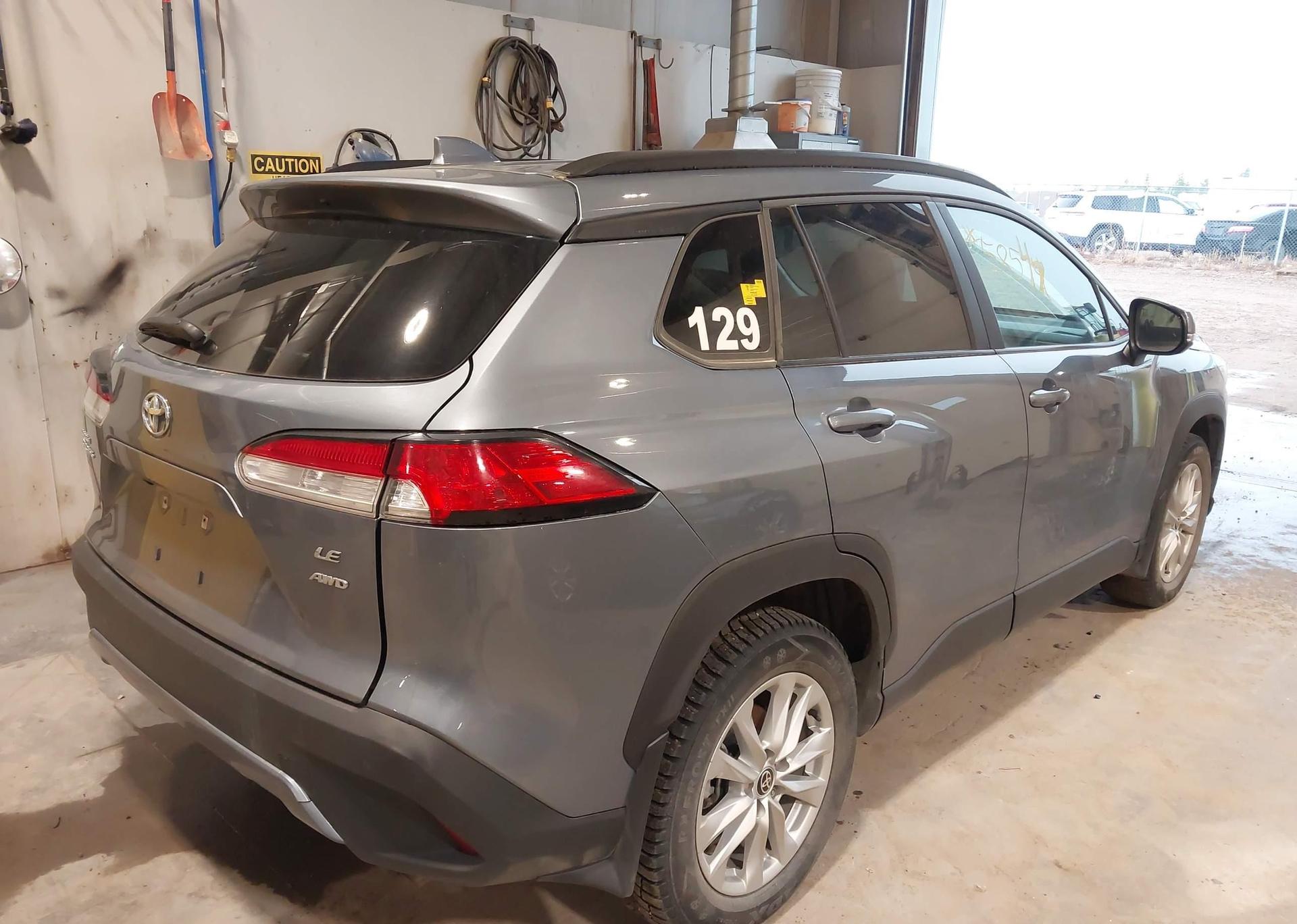 2022 TOYOTA COROLLA CROSS LE