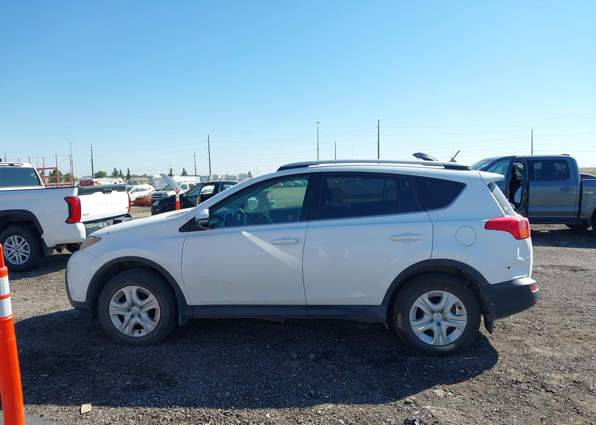 2015 TOYOTA RAV4 LE