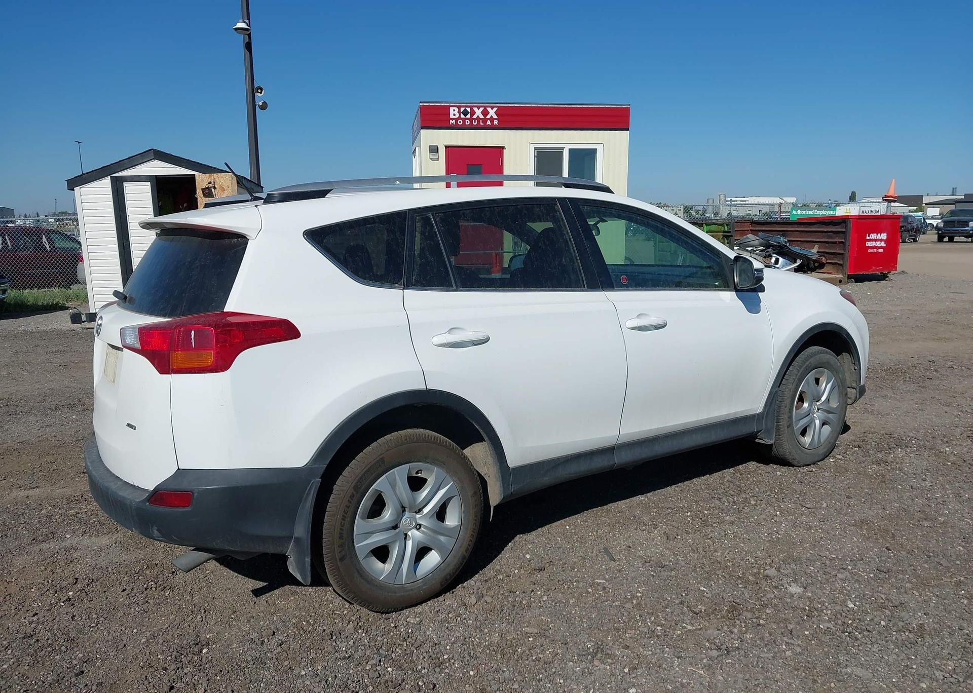 2015 TOYOTA RAV4 LE