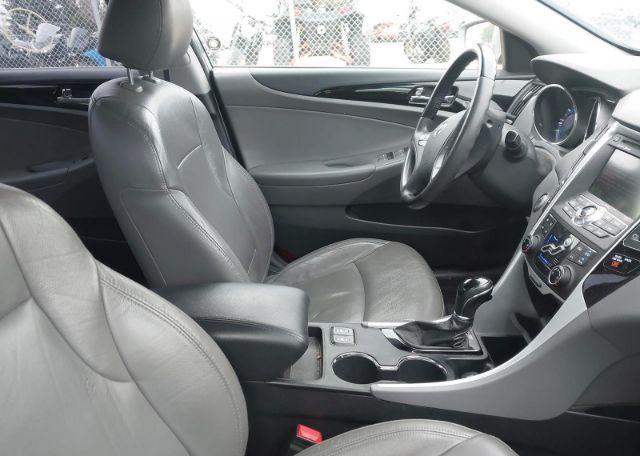 2011 HYUNDAI SONATA SE