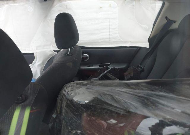 2009 NISSAN VERSA S
