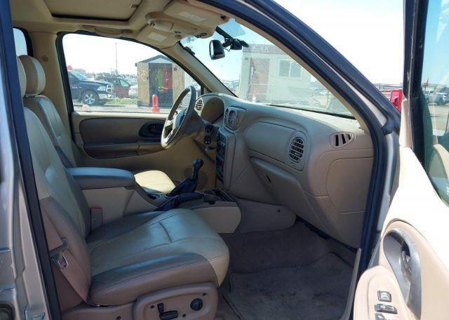 2004 CHEVROLET TRAILBLAZER LS
