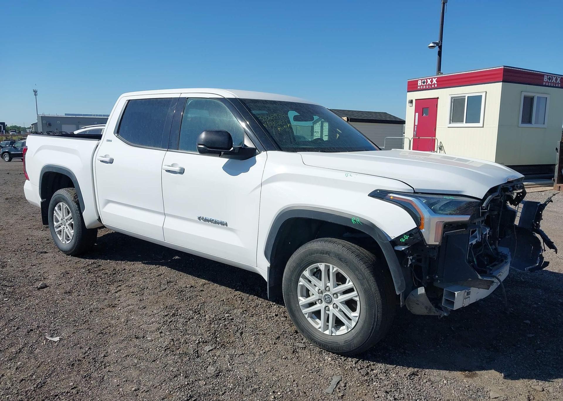 2023 TOYOTA TUNDRA CREWMAX SR