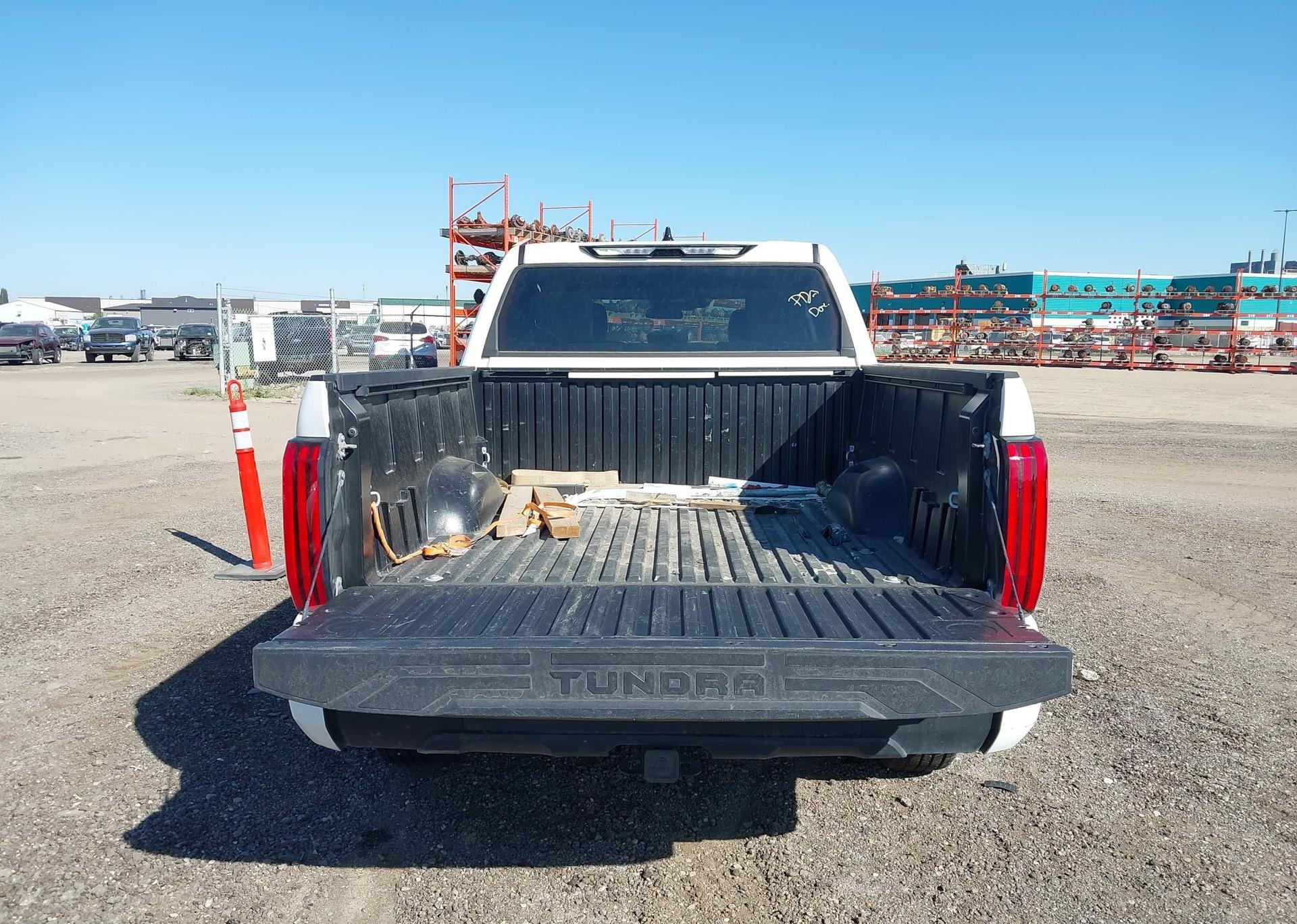 2023 TOYOTA TUNDRA CREWMAX SR