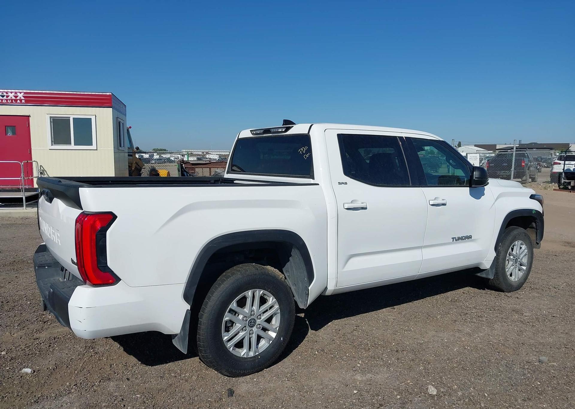 2023 TOYOTA TUNDRA CREWMAX SR