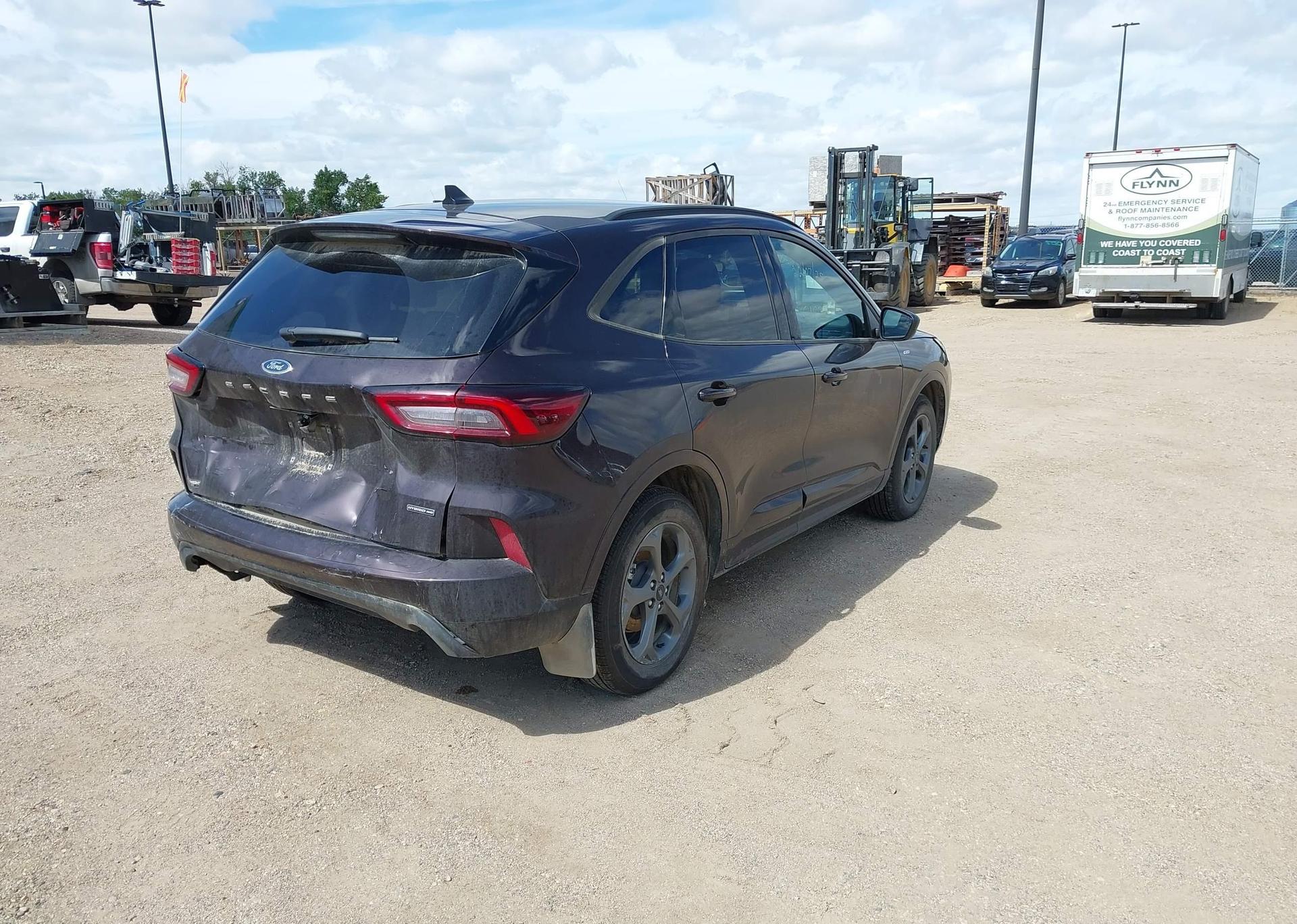 2023 FORD ESCAPE ST LINE