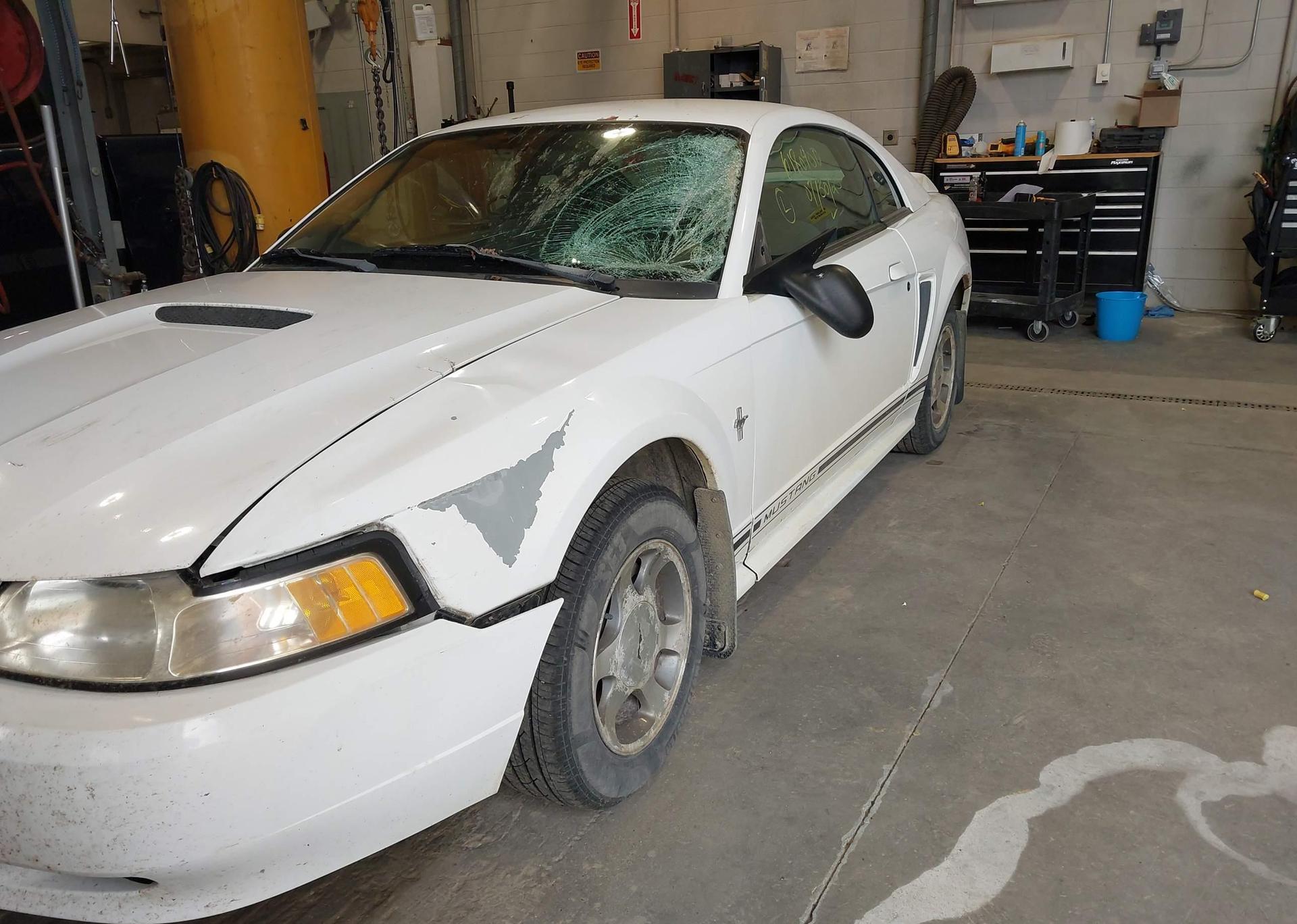 2000 FORD MUSTANG