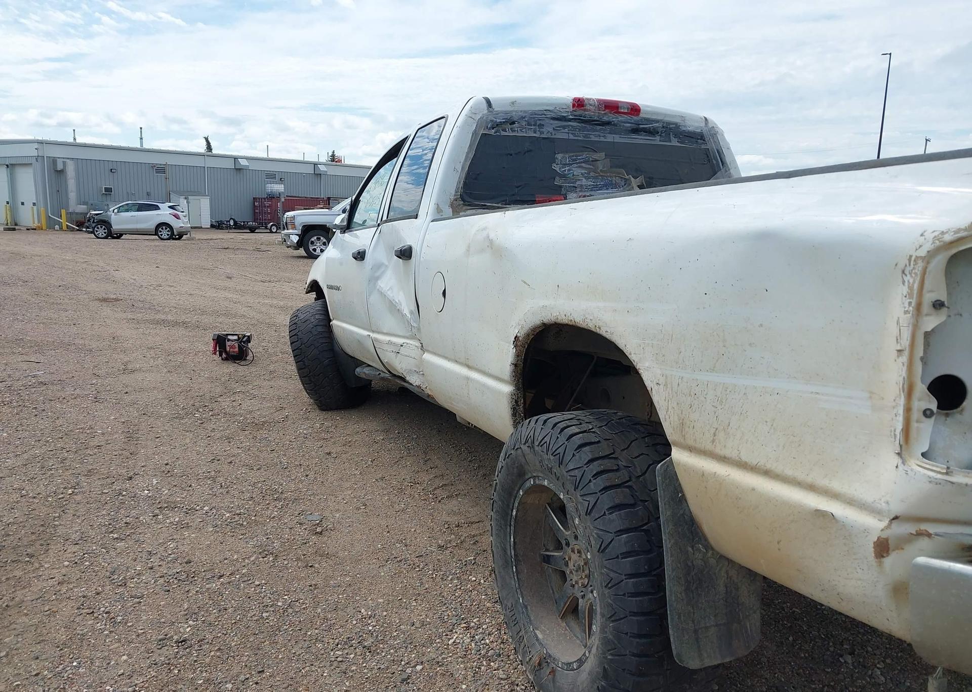 2005 DODGE RAM 2500 ST
