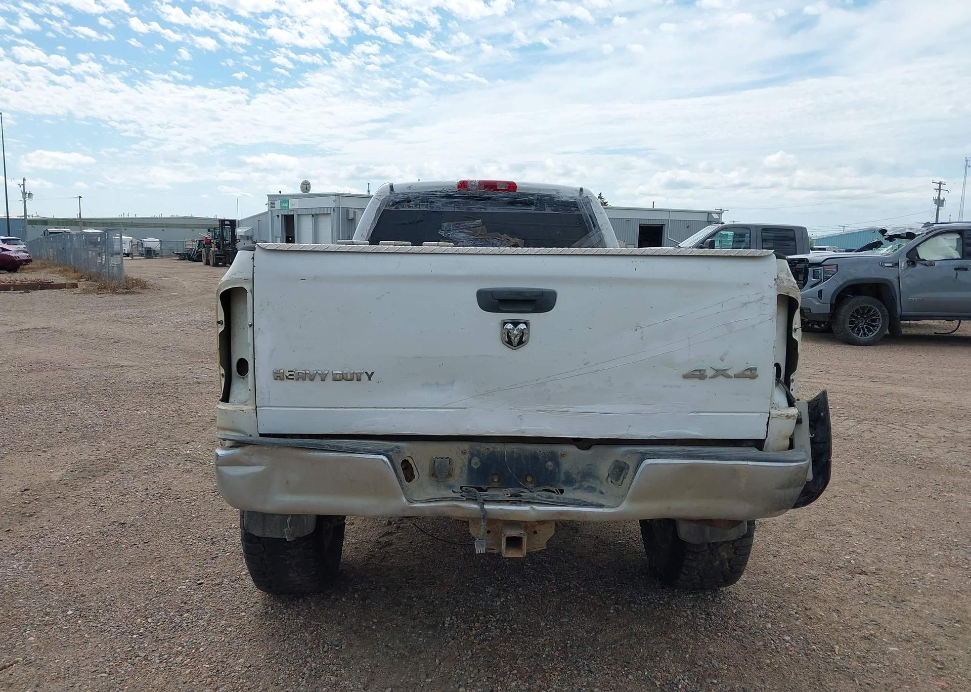 2005 DODGE RAM 2500 ST
