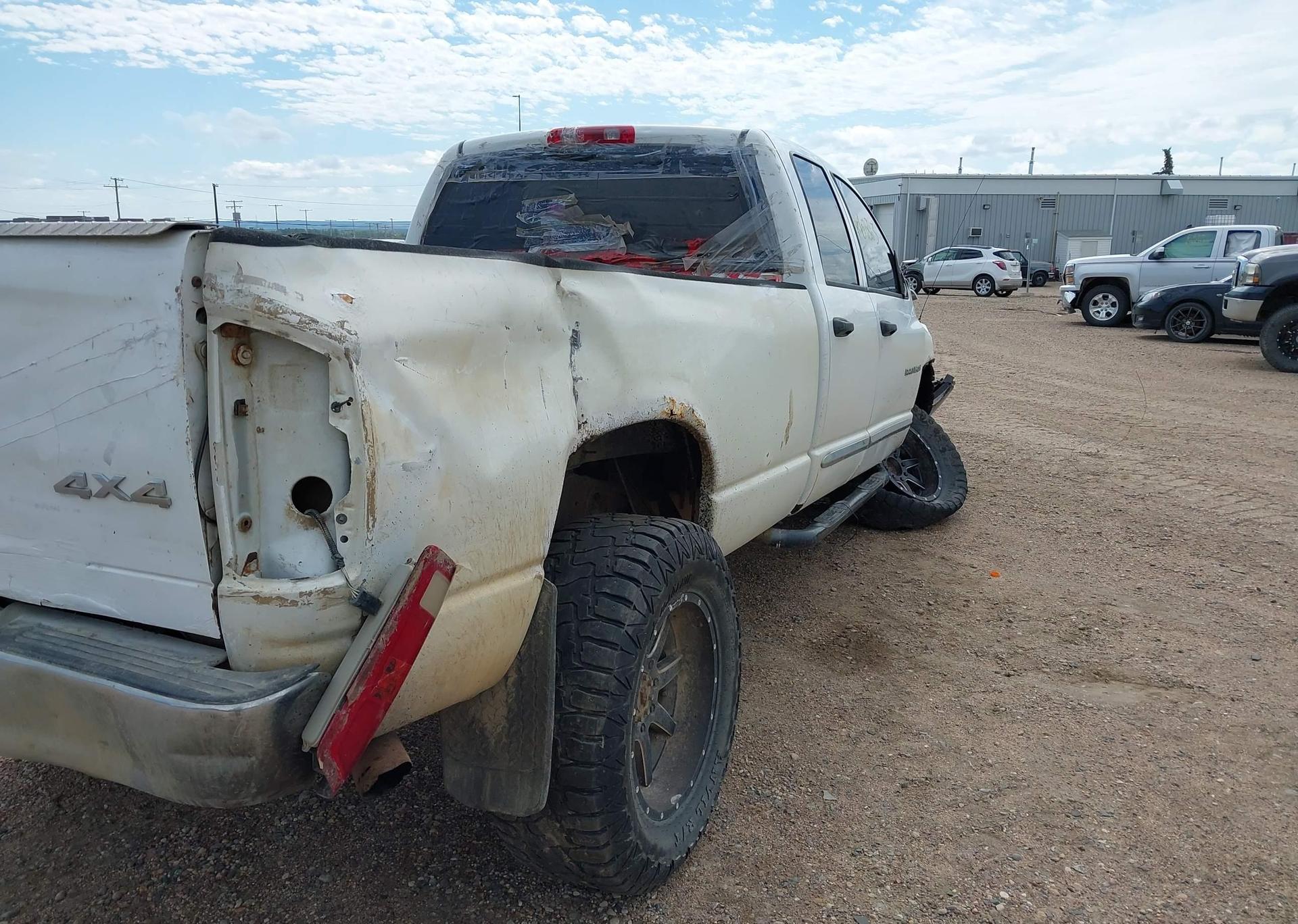 2005 DODGE RAM 2500 ST