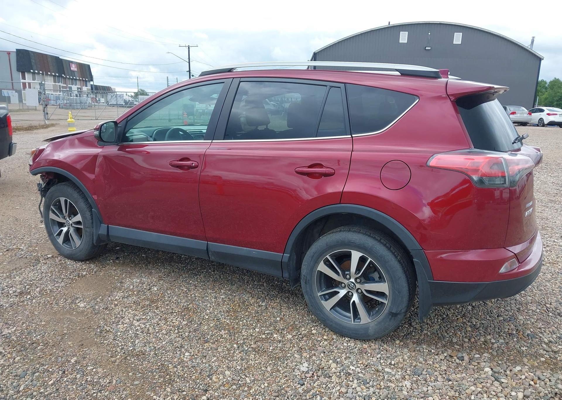 2018 TOYOTA RAV4 LE
