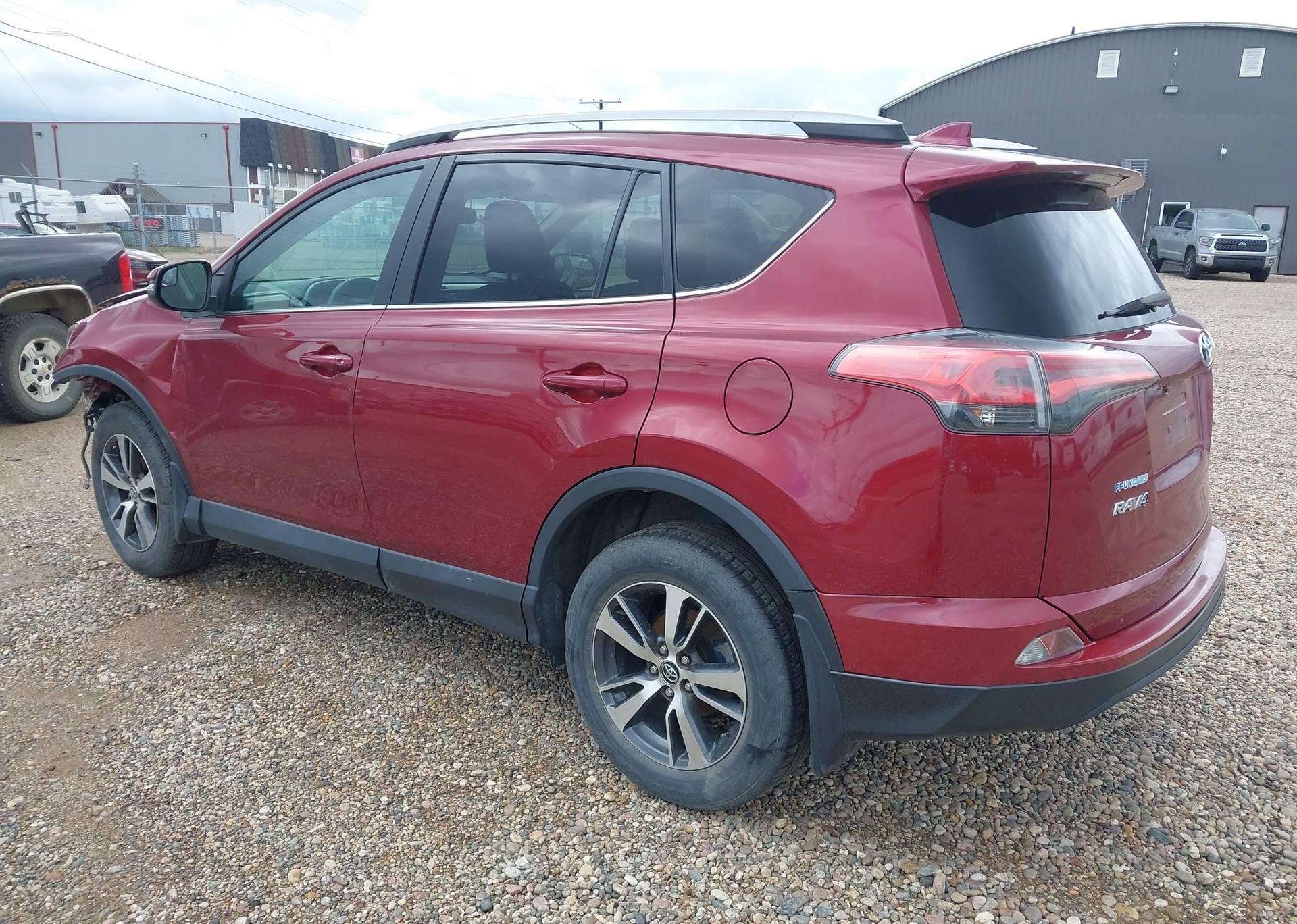 2018 TOYOTA RAV4 LE