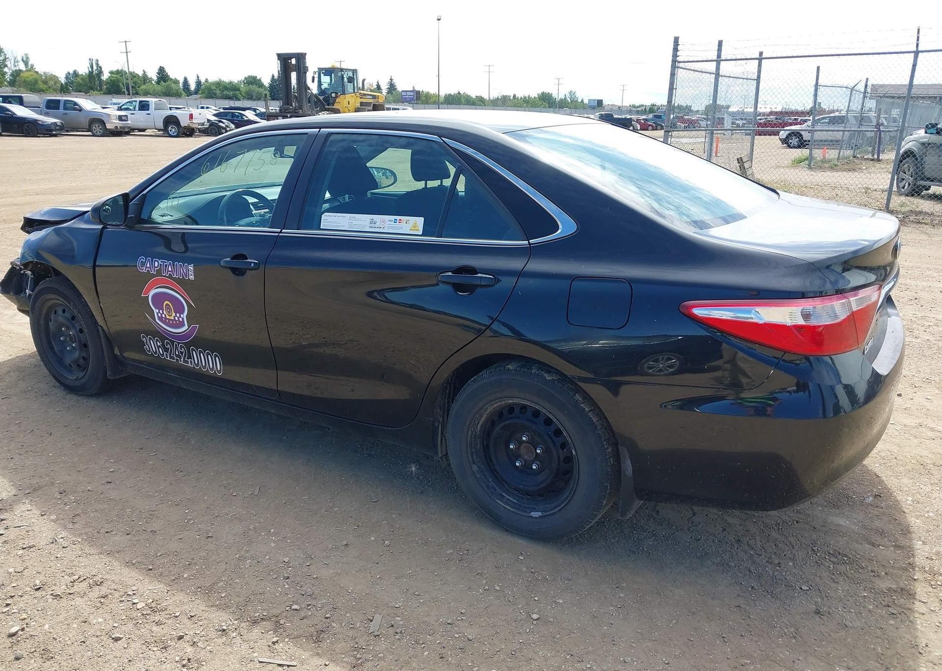 2017 TOYOTA CAMRY LE