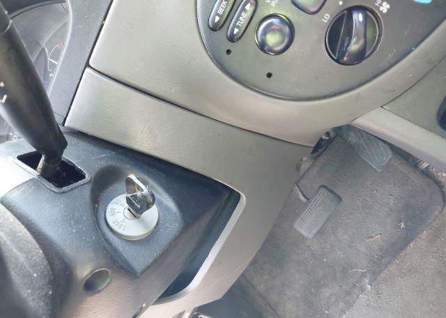 1998 FORD ESCORT LX