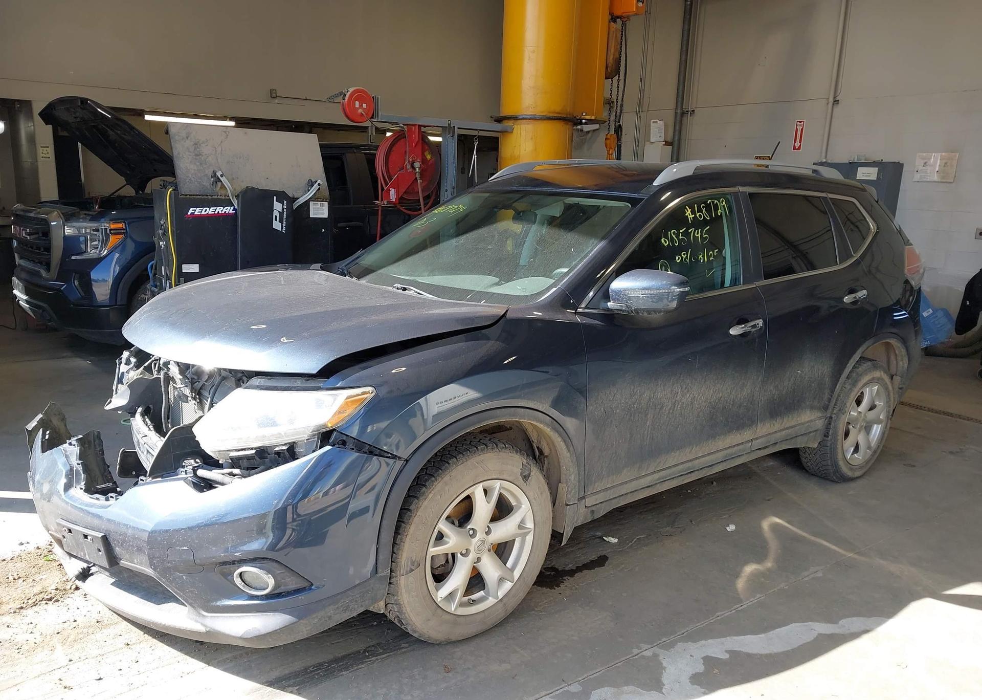 2016 NISSAN ROGUE S