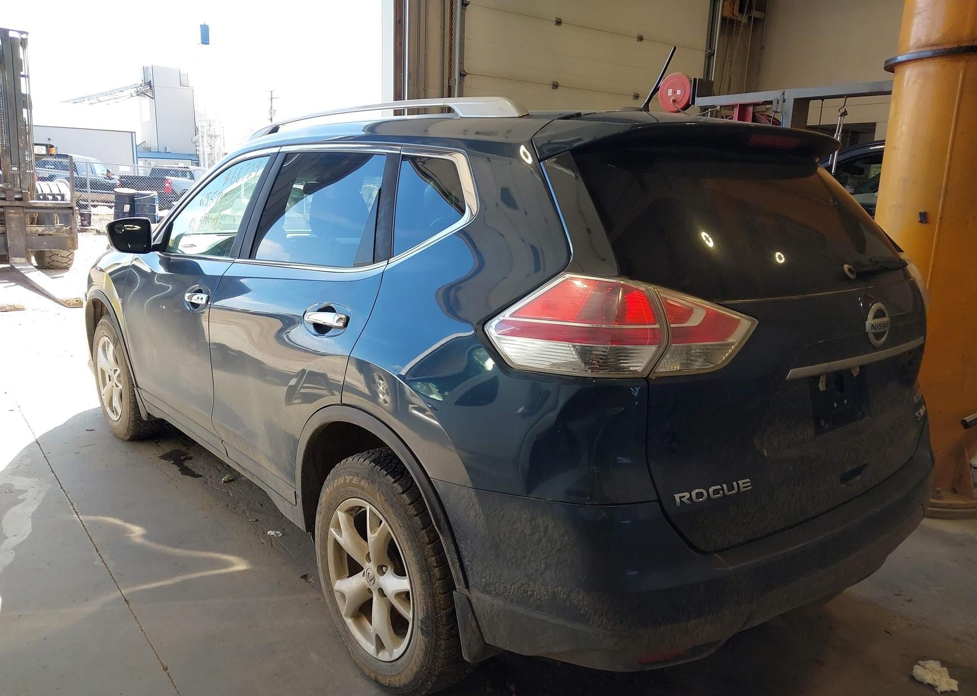 2016 NISSAN ROGUE S