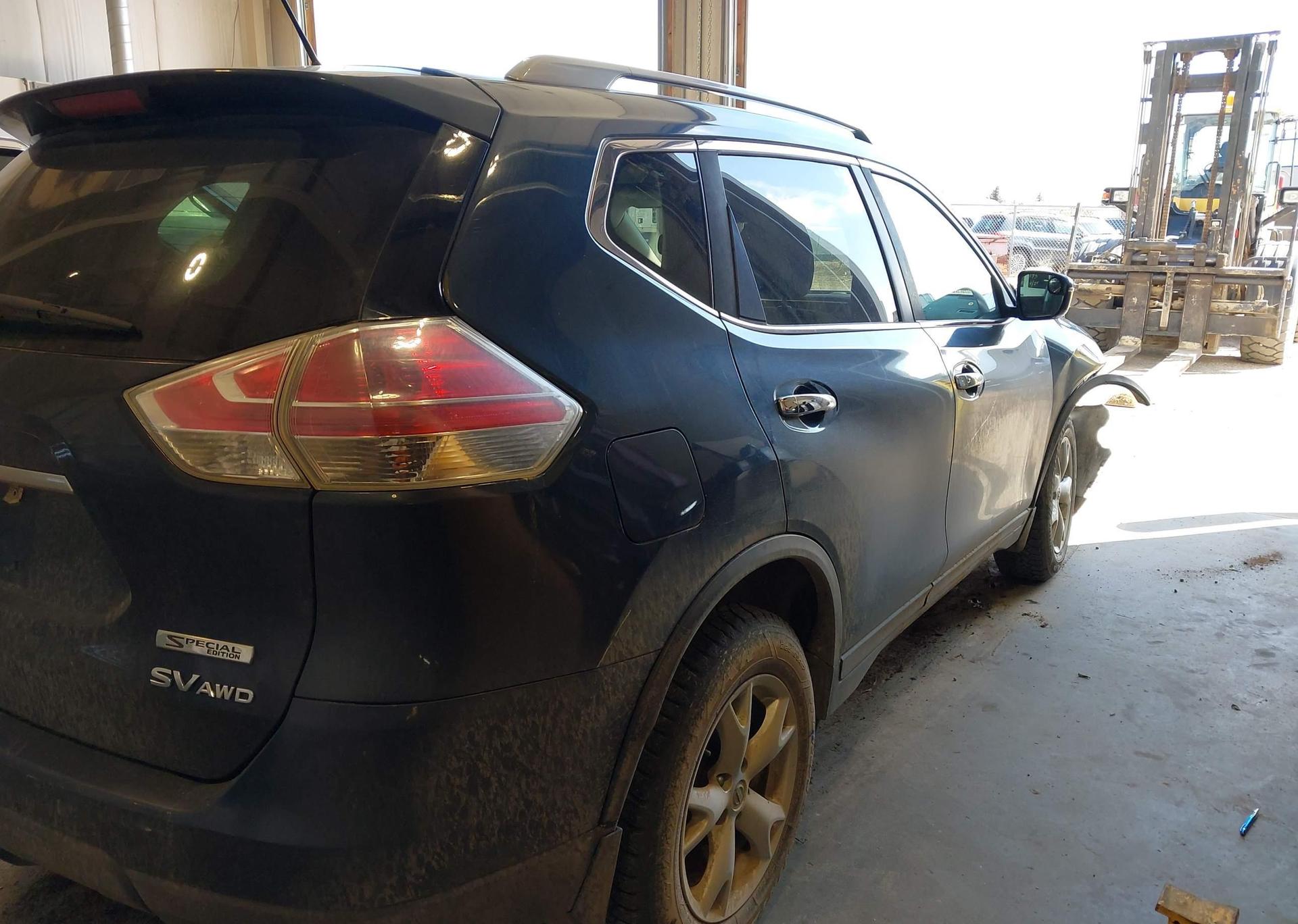 2016 NISSAN ROGUE S