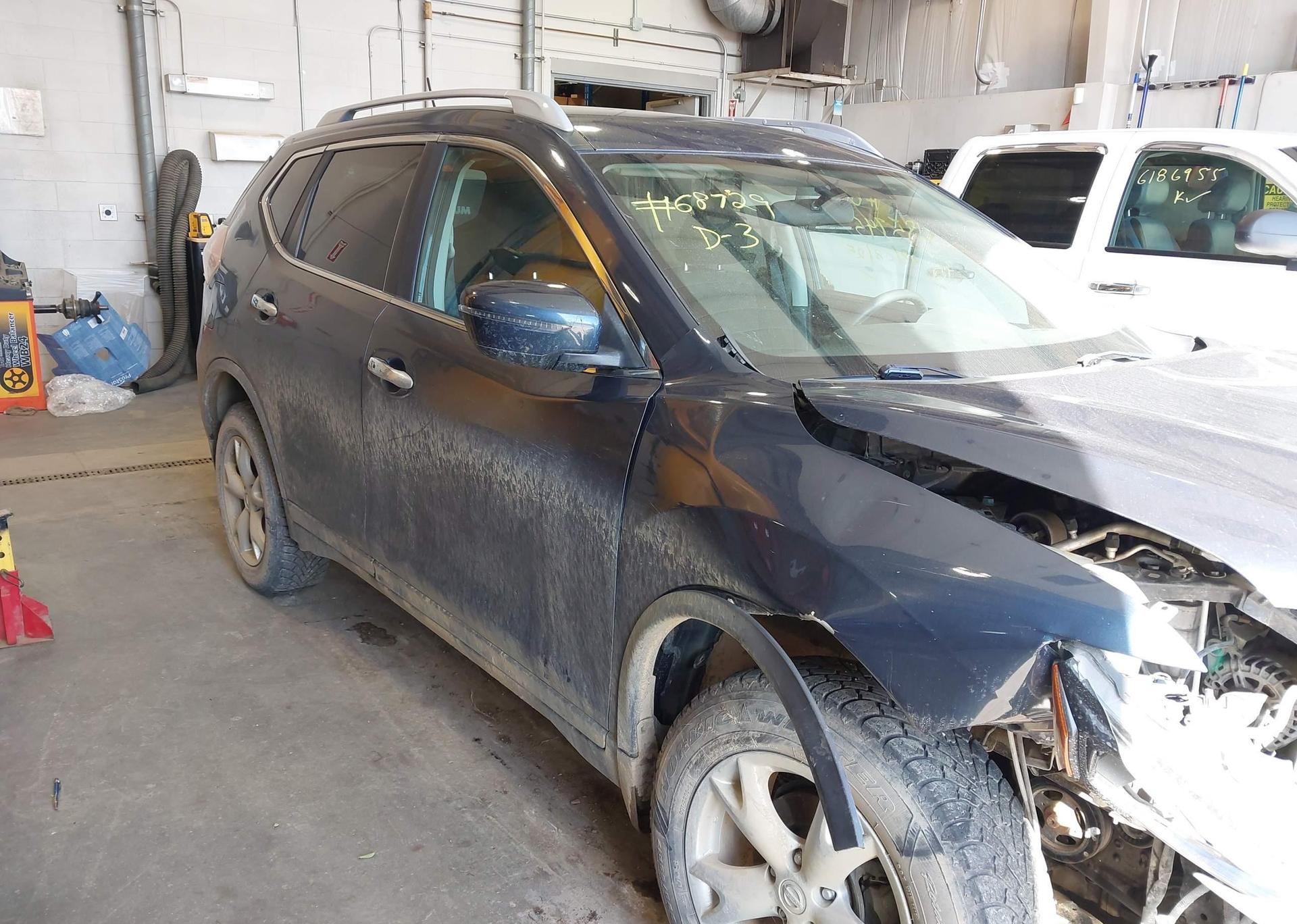 2016 NISSAN ROGUE S