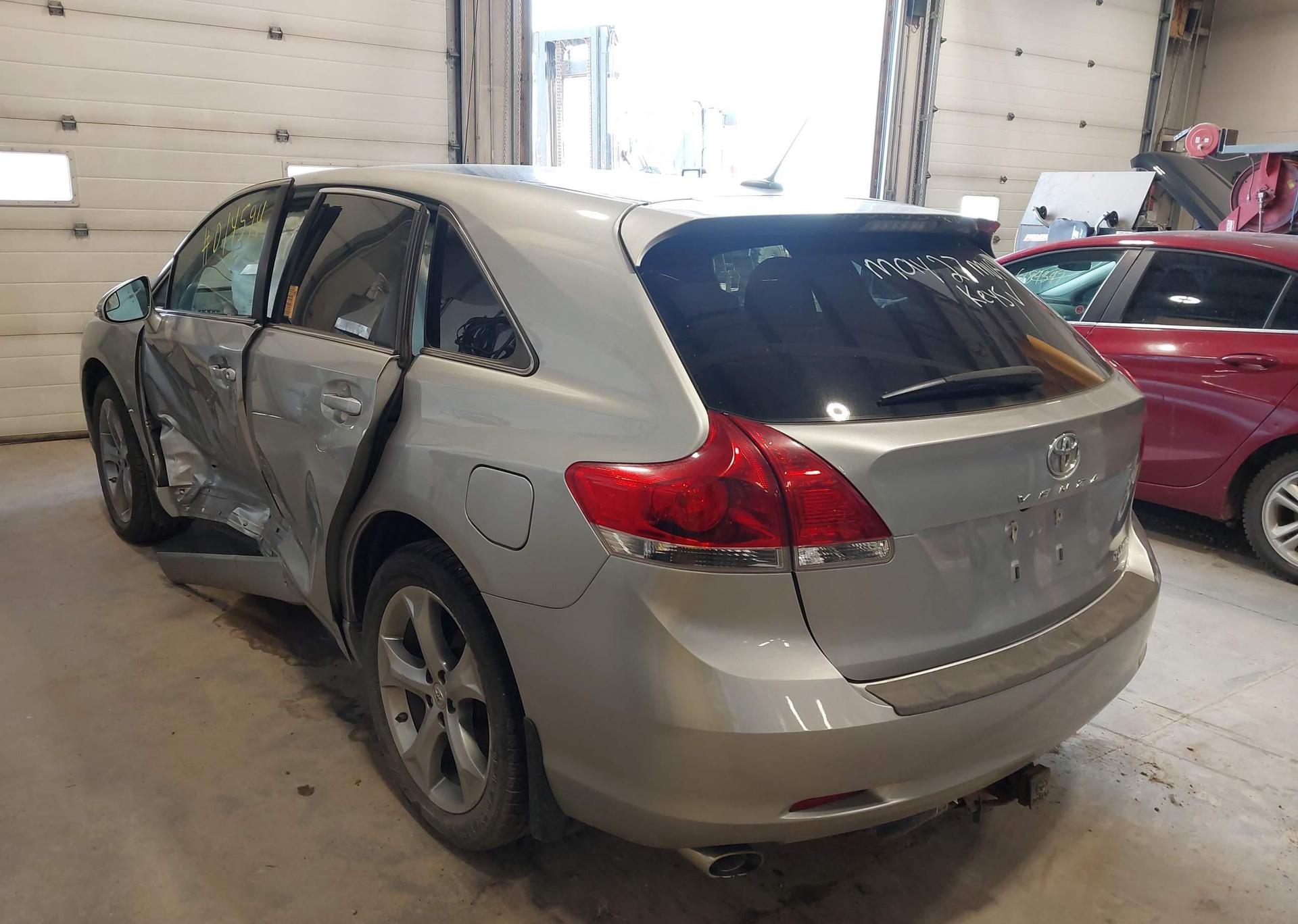 2016 TOYOTA VENZA XLE