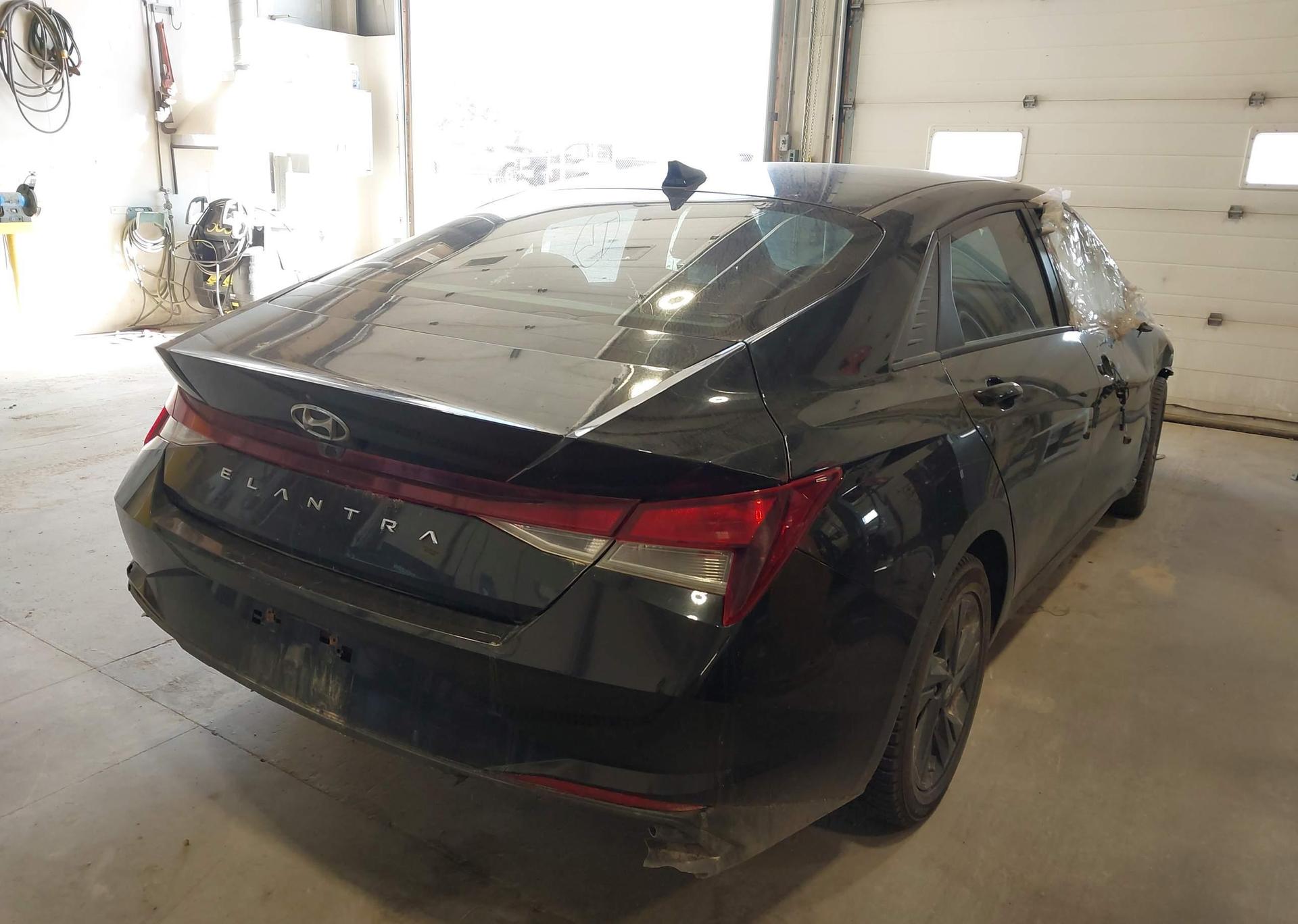 2021 HYUNDAI ELANTRA SEL