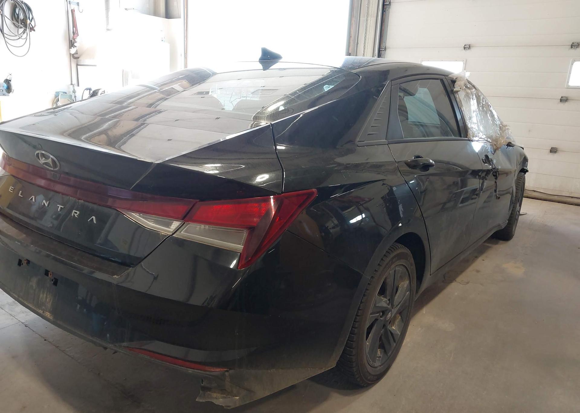 2021 HYUNDAI ELANTRA SEL