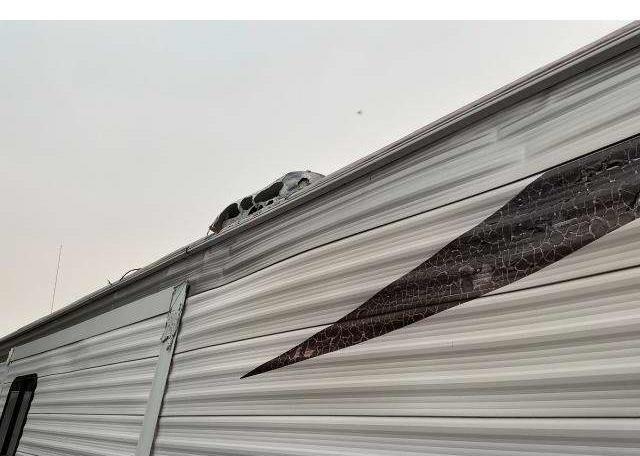 2010 TRAILER GREY WOLF..