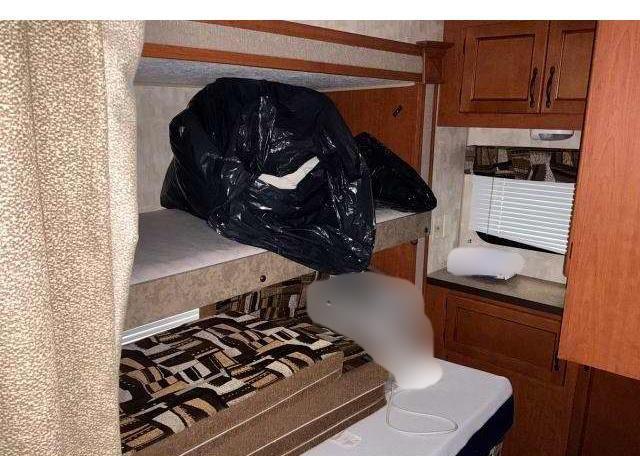 2010 TRAILER GREY WOLF..