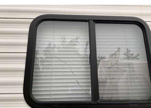 2010 TRAILER GREY WOLF..