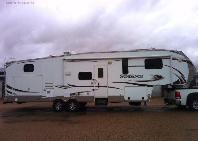 2013 HEARTLAND TRAILER 5TH WHEEL